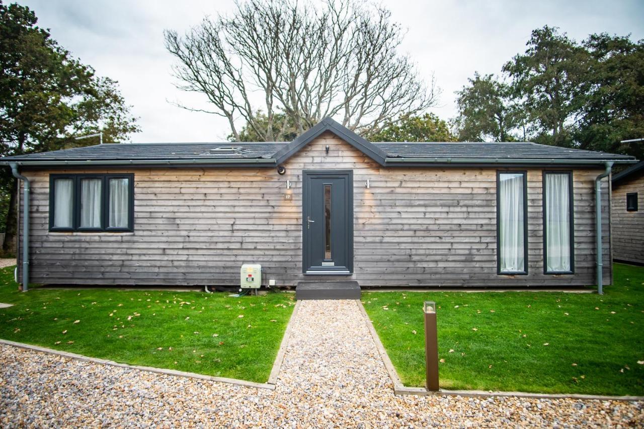 Warrenwood Country Park Hotel Polegate Exterior foto